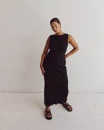 black maxi dress sleeveless
